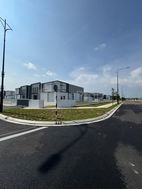 ECO BUSINESS PARK I