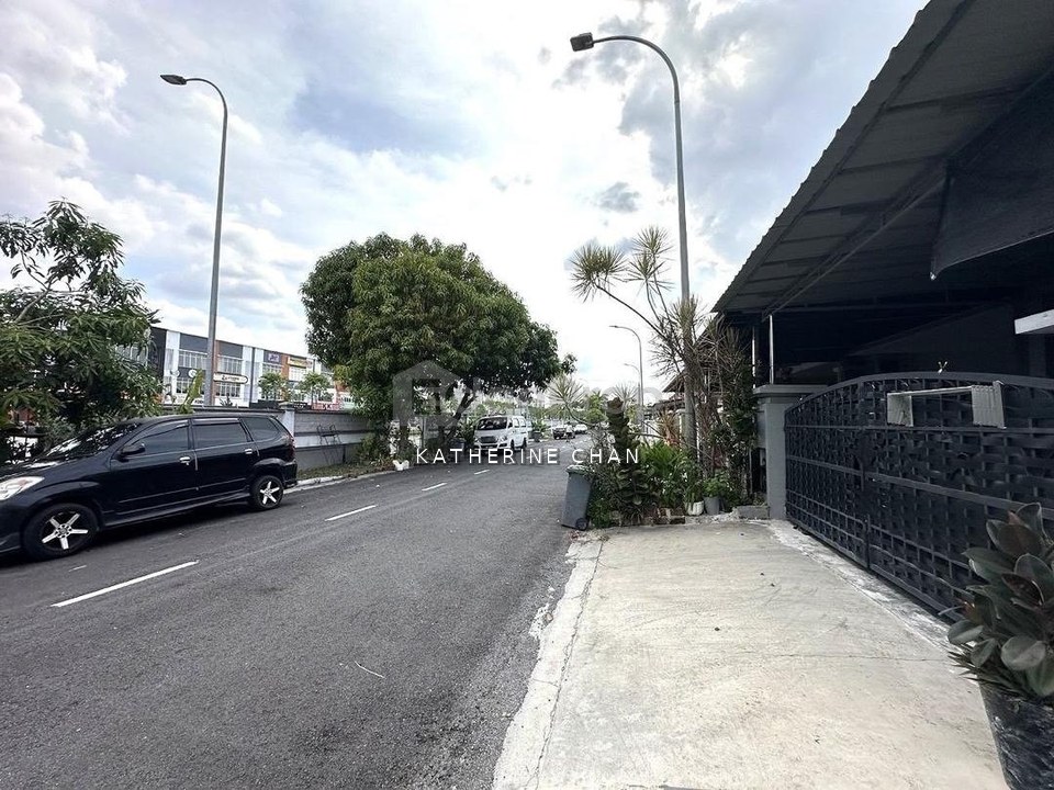 L.A Garden (La Garden Bandar Jaya Putra)