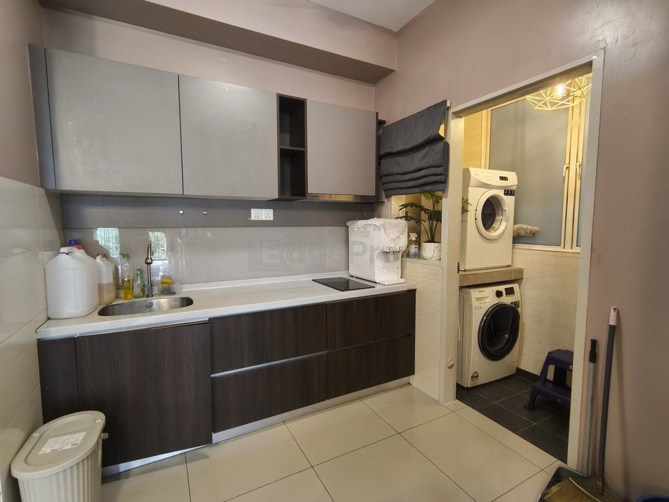 RENOVATED SENSORY RESIDENCE @ SOUTHVILLE CITY, DENGKIL, Selangor, Dengkil