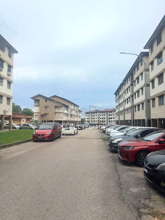 Akasia Flat (Rumah Pangsa Akasia)