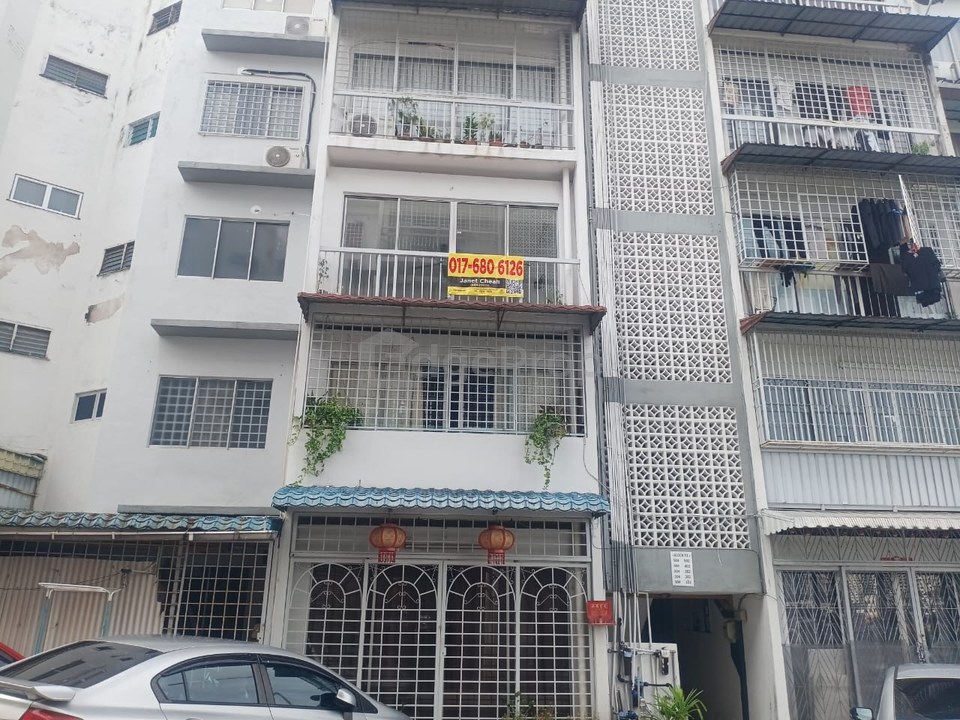Lily Rose Apartment