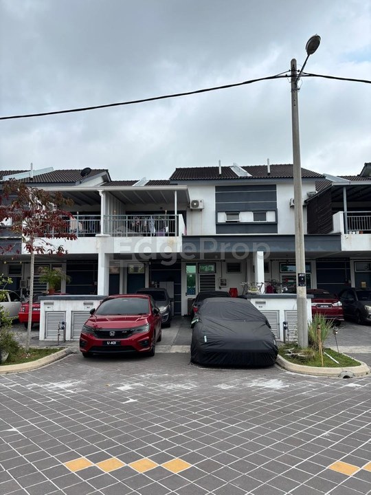 🏡TOWNHOUSE GROUND FLOOR (INTERMEDIATE)  | FOR SALE, Selangor, Dengkil