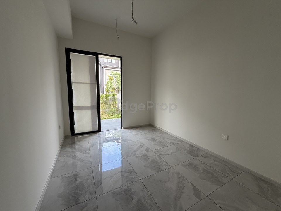 3 storey garden terrace home, Selangor, Seri Kembangan