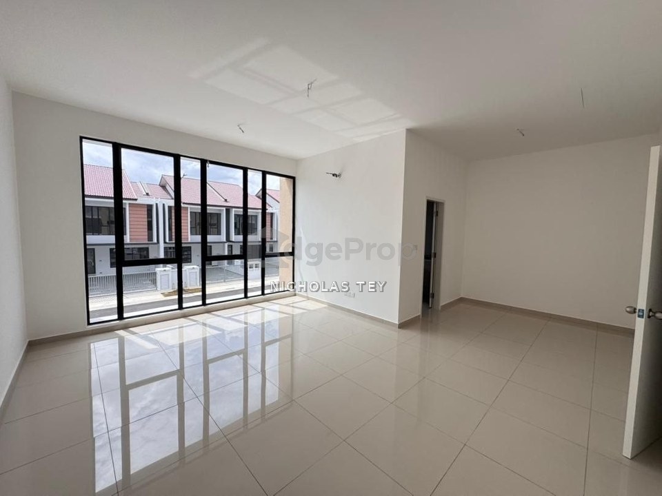 Double Storey Terrace @ Taman Desa Tebrau, Johor, Johor Bahru
