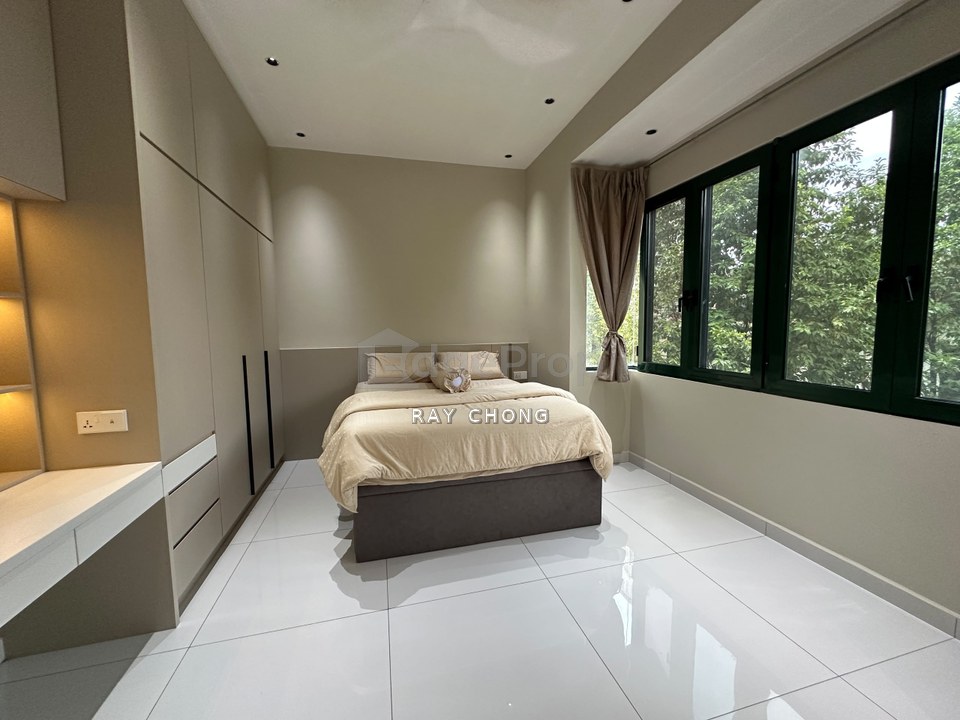 Desa ParkCity (Nadia Parkhomes)
