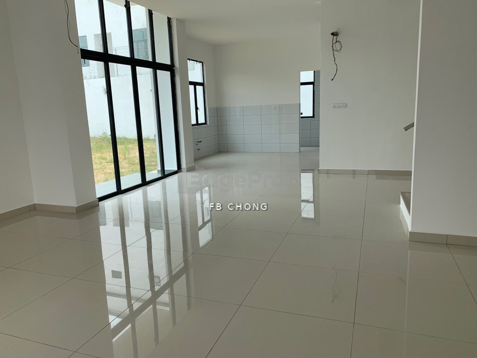 Kajang CORNER NEW SEMI D 15min Cheras  25min KL, Selangor, Kajang