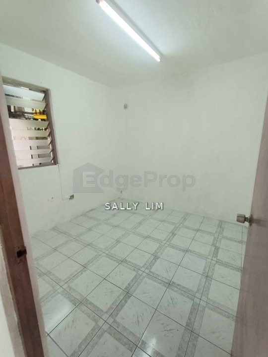 Taman Daya Jalan Bertam Low Cost Flat Level 2 Original Unit For Sale, Johor, Johor Bahru