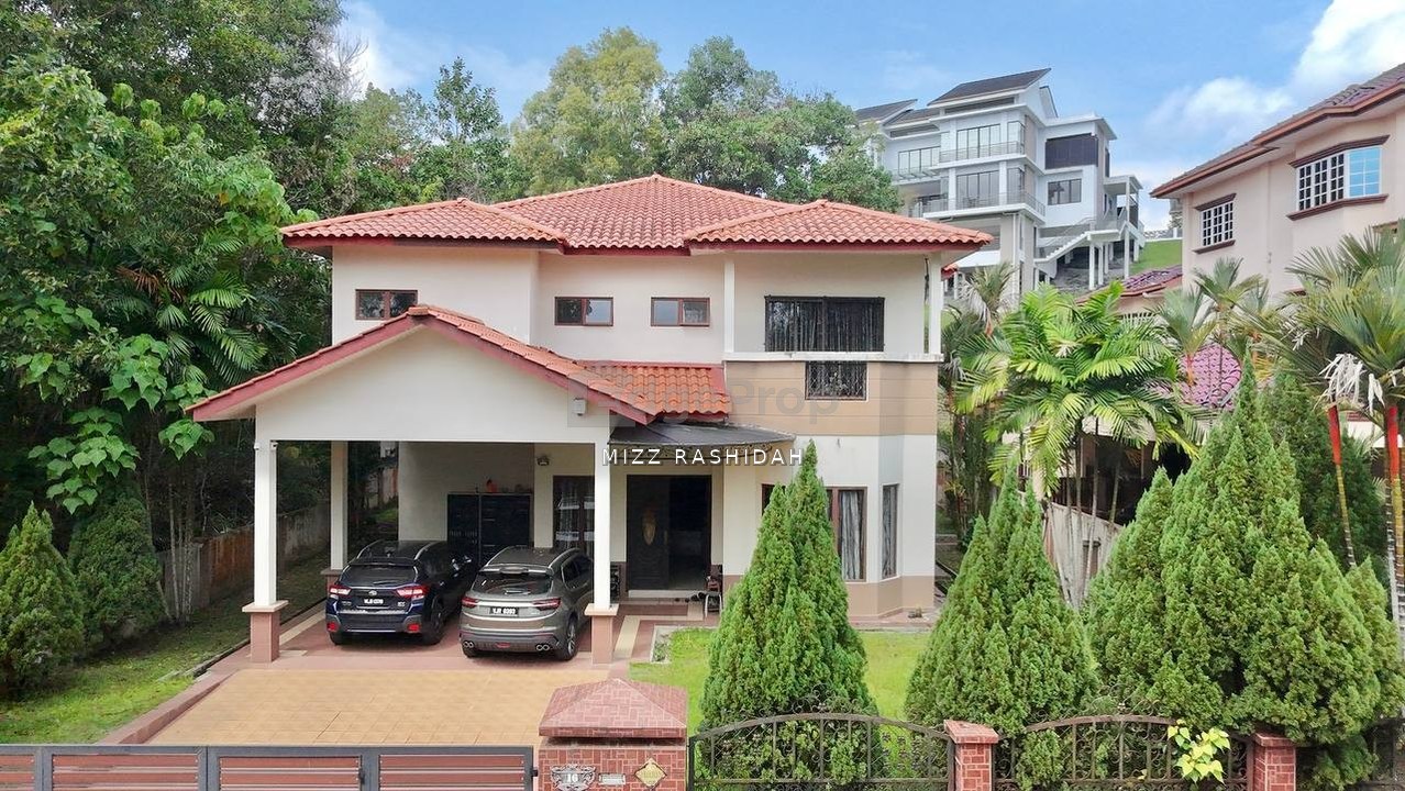 Putra Hill Residency