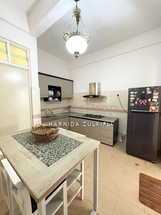 FULLY FURNISHED APARTMENT BUKIT BERUANG BESTARI, BATU BERENDAM MELAKA FOR SALE, Melaka, Bukit Beruang