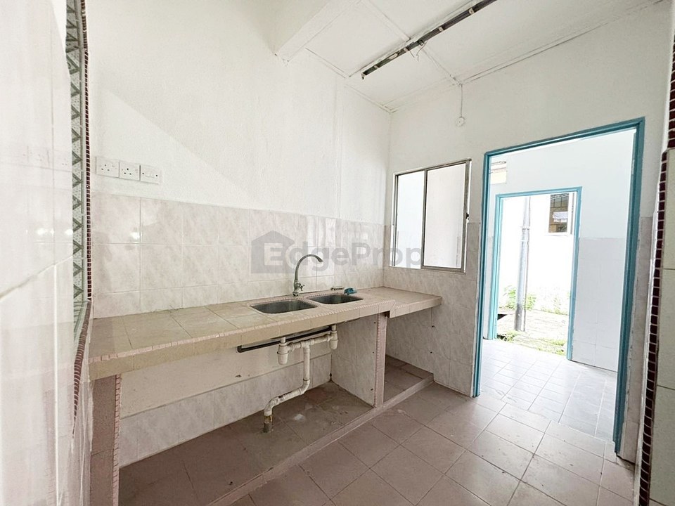 Bandar Puchong Jaya, Puchong 20x75 End Lot Double Storey Terrace House, Jalan Enggang Puchong Jaya, Selangor, Puchong