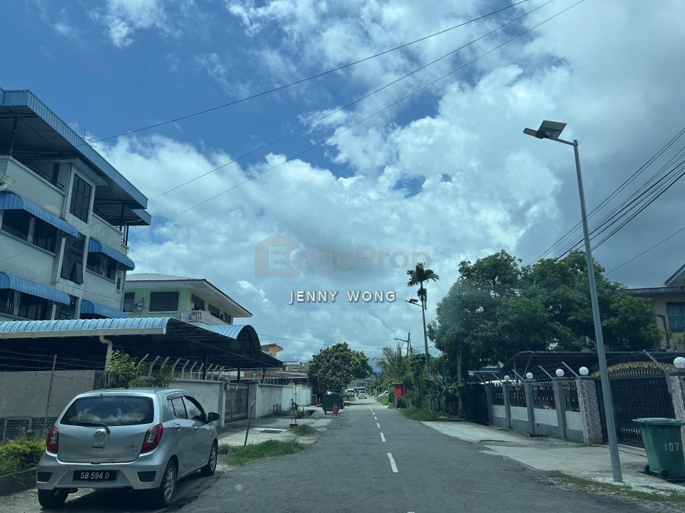Tg Aru Bungalow For Sale, Sabah, Kota Kinabalu
