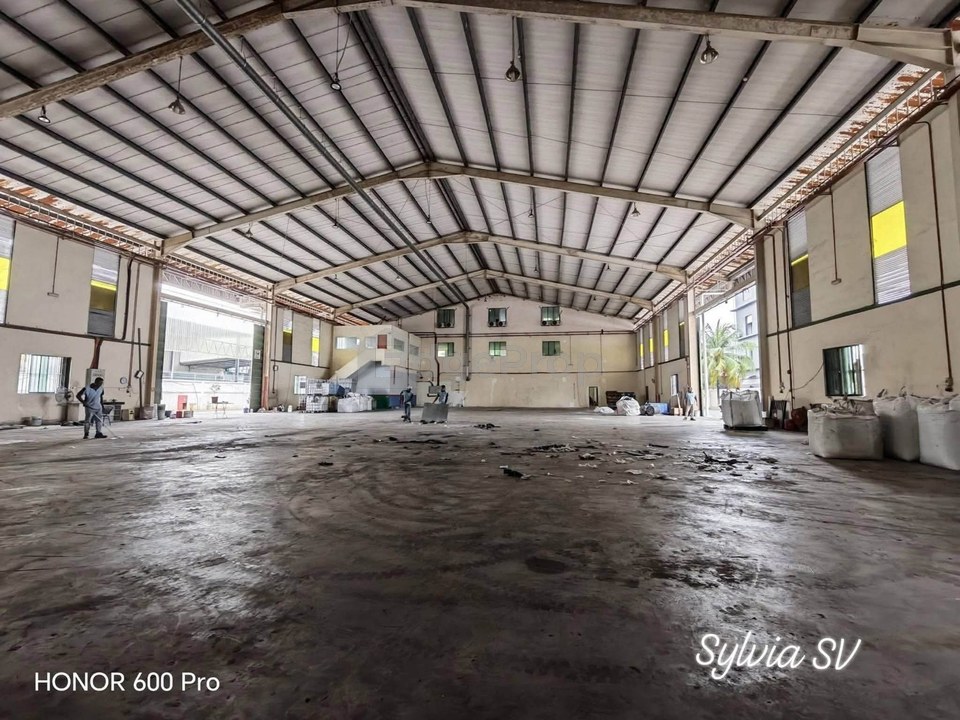 Land 43, 594sqft
- Power Supply 400amps
-3ton/m2
- With CF, Selangor, Bandar Puncak Alam