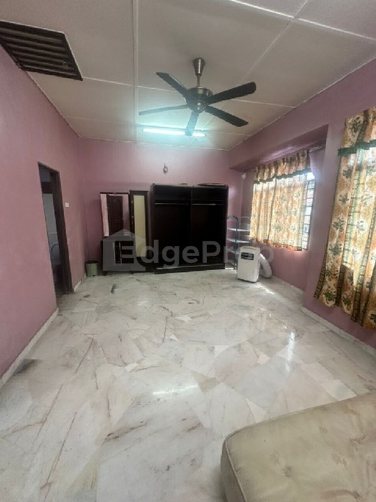 RENOVATED DOUBLE STOREY HOUSE FOR Rent IN TAMAN SENTOSA, Selangor, Klang