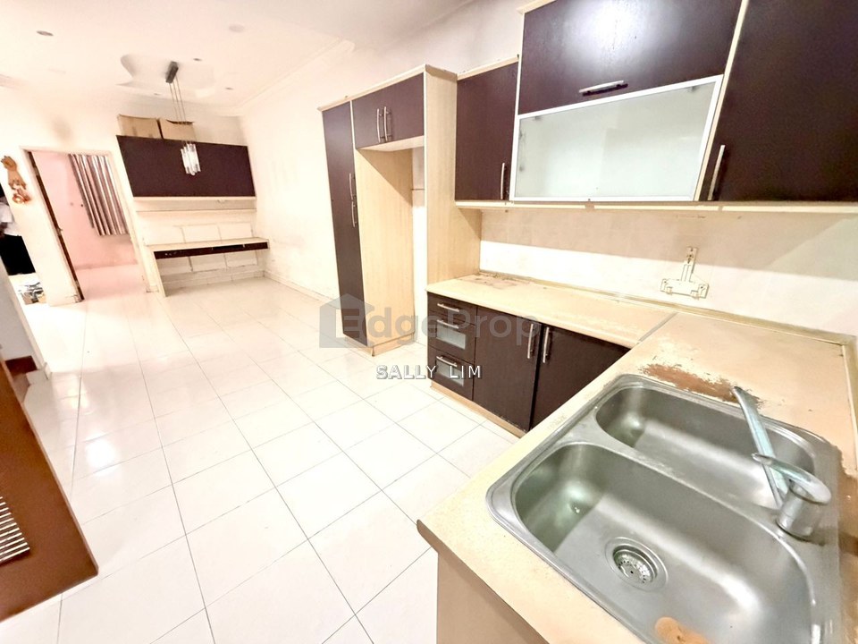 Taman Gaya Ulu Tiram 1.5 Storey Terrace House For Sale, Johor, Ulu Tiram