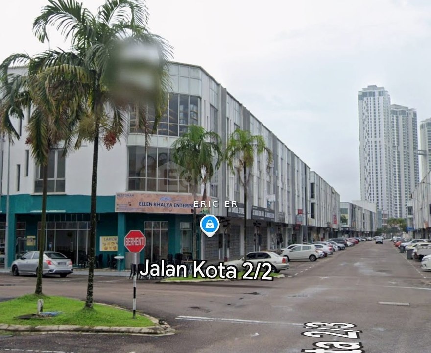 Oasis 2 @ Tropicana Danga Cove