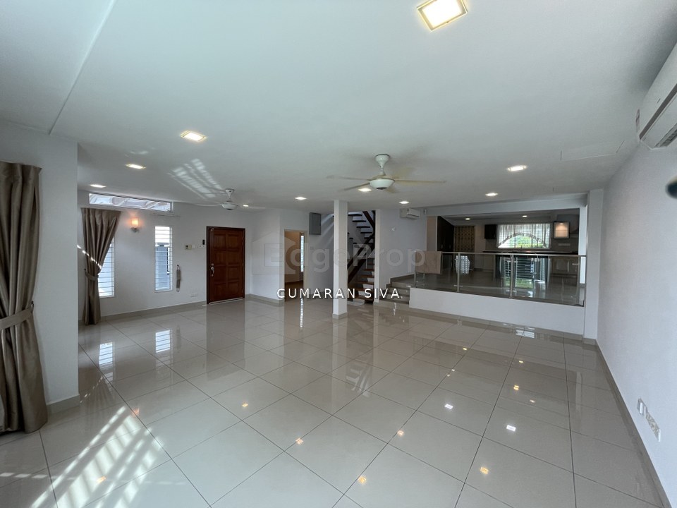 Seputeh Bunglow, 5 Bedrooms all with En-suites; Guarded Entry, Kuala Lumpur, Seputeh