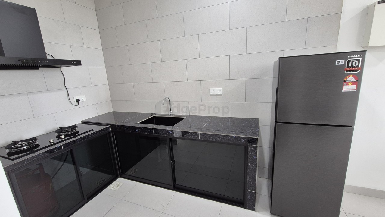 Northbank Renna Residence 2B2B Fully Furnished with Invisible Grills, Sarawak, Kuching