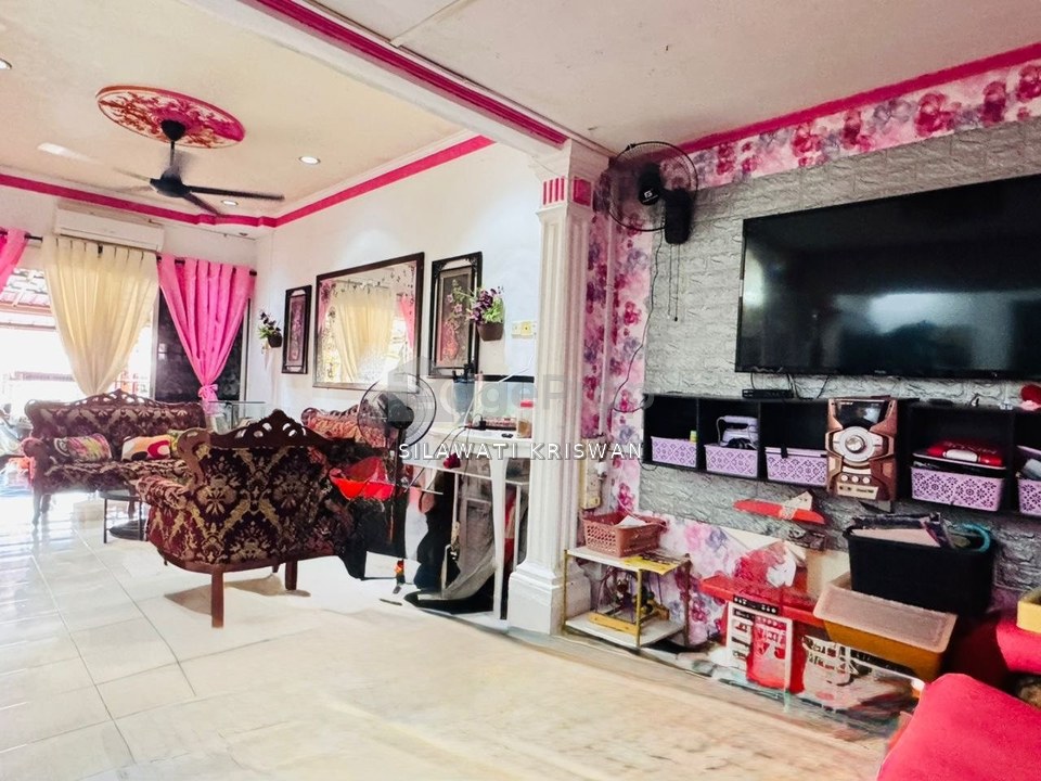 RUMAH CANTIK TERES SETINGKAT TAMAN TEMERLOH JAYA INDAH 2/1, Pahang, Temerloh