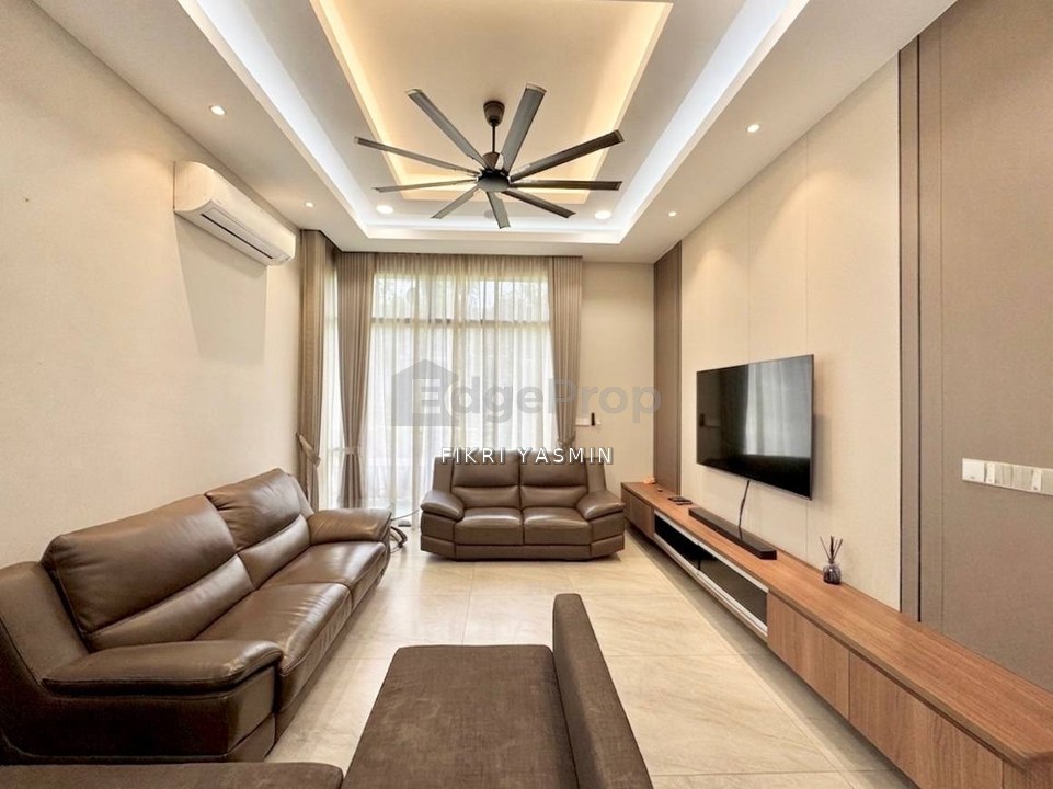 Maple Residence, Cyber 9