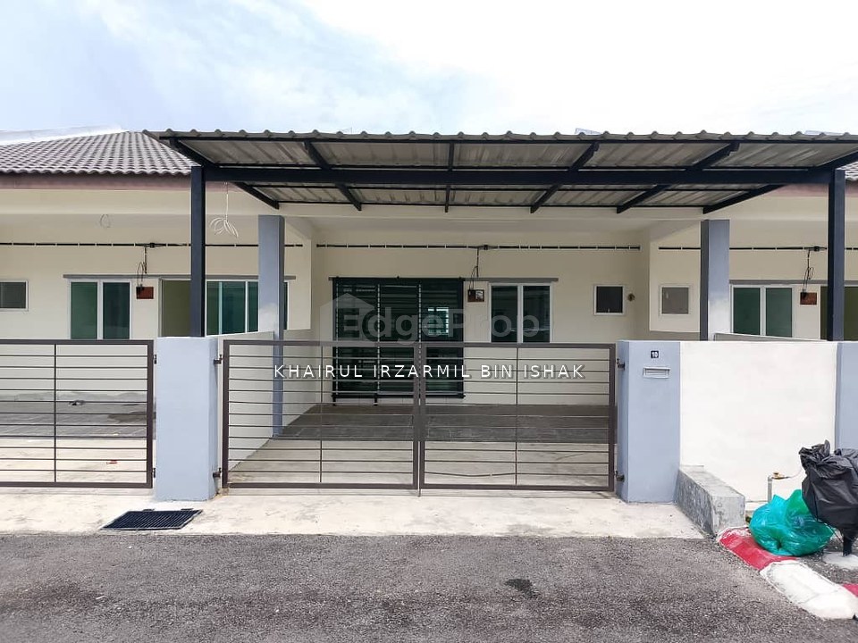 Lagenda Teluk Intan
