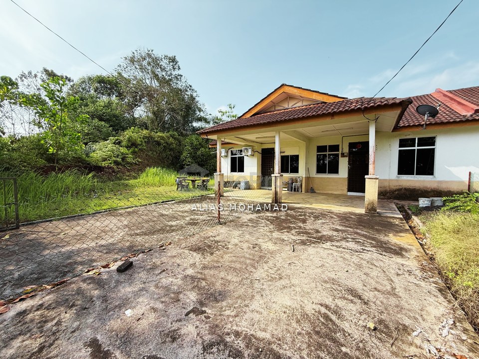 [TANAH LUAS]2 Unit Rumah Teres Setingkat di Taman Tapai Indah, Wakaf Tapai, Terengganu, Terengganu, Marang
