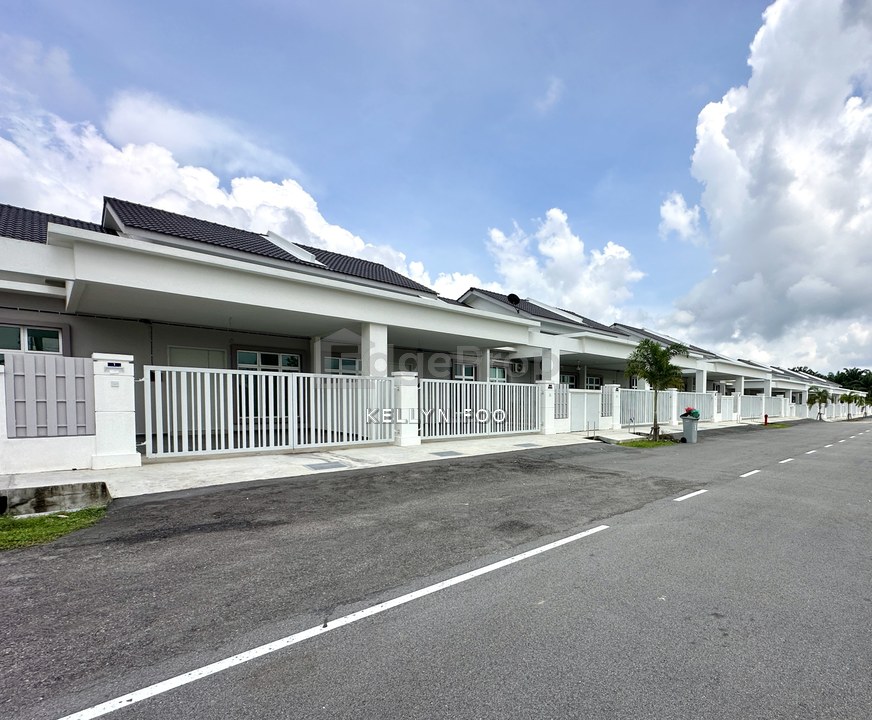 Taman Ayer Molek