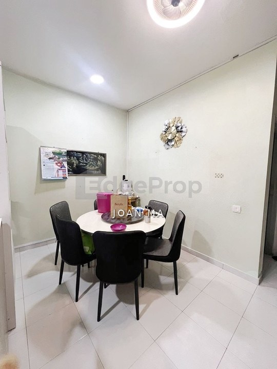 Jalan Setia Tropika 4/1
