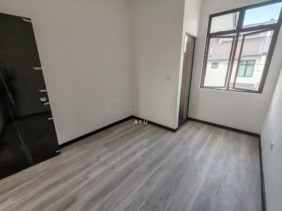 Bandar Tiram Ulu Tiram Double Storey Corner Lot with Big Land, Johor, Ulu Tiram