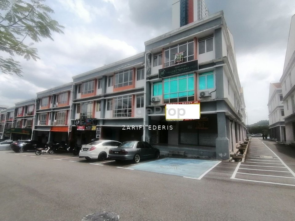 Bandar Baru Salak Tinggi