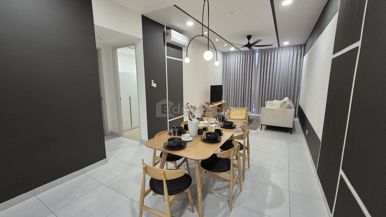 Renna Residences