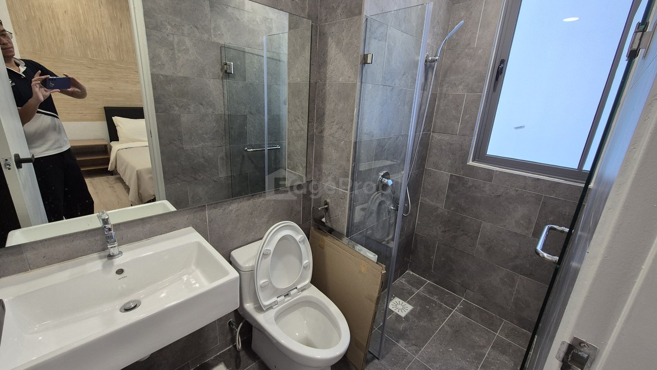 Northbank Renna Residence Fully Furnished Professionally Designed, Sarawak, Kuching