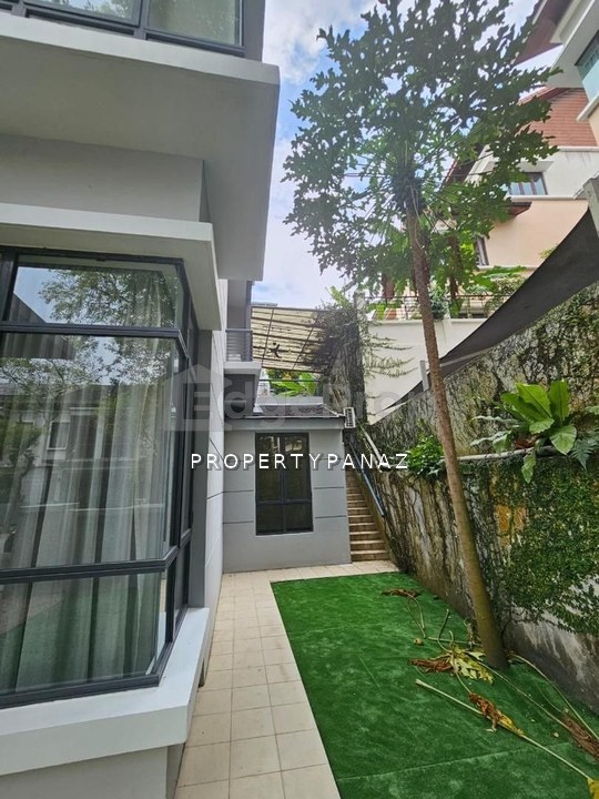 Serene Kiara Three Storey Semi Detached For Sale End Lot, Kuala Lumpur, Sri Hartamas 