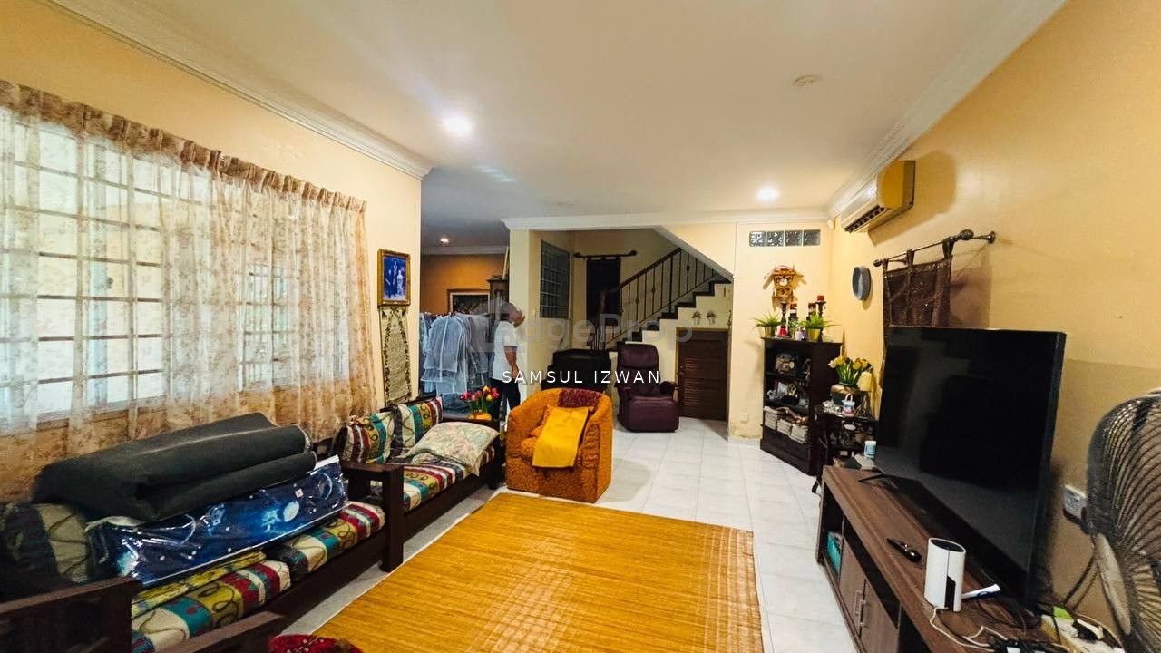Renovated 3 Storey Semi D House Taman Kelab Ukay Ampang Selangor, Selangor, Ulu Kelang