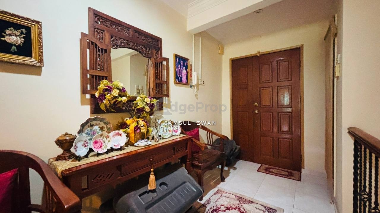 Renovated 3 Storey Semi D House Taman Kelab Ukay Ampang Selangor, Selangor, Ulu Kelang
