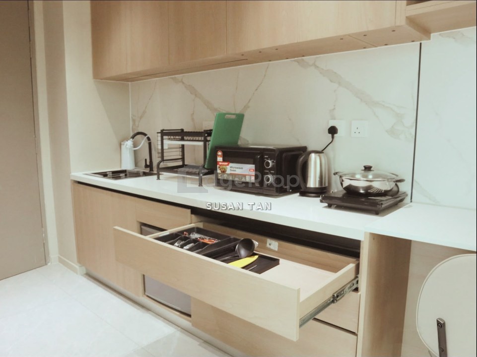 Duplex sea view Bay Suites Negotiable near Bay 21, Sabah, Kota Kinabalu