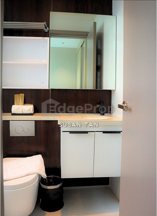 Duplex sea view Bay Suites Negotiable near Bay 21, Sabah, Kota Kinabalu