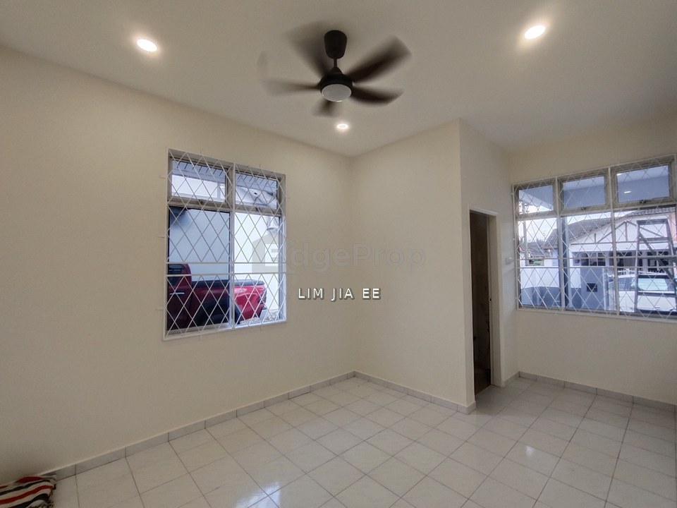Taman Senai Utama Single Storey Terrace House Endlot For Sale, Johor, Senai