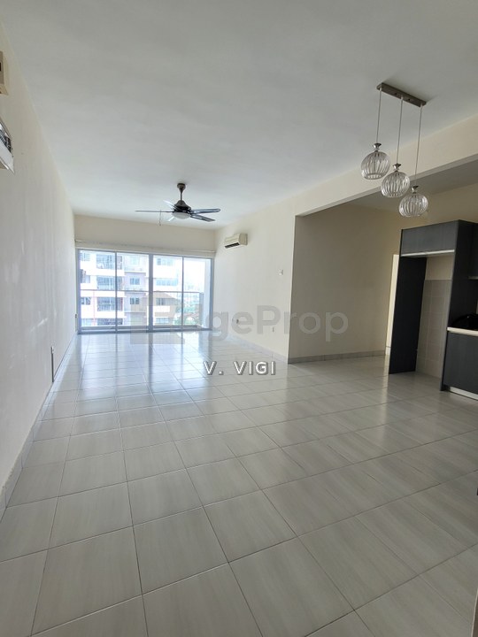 Koi Kinrara Suite For Sale @ Bandar Puchong Jaya. Strategically located condominium with full condo facilities., Selangor, Puchong