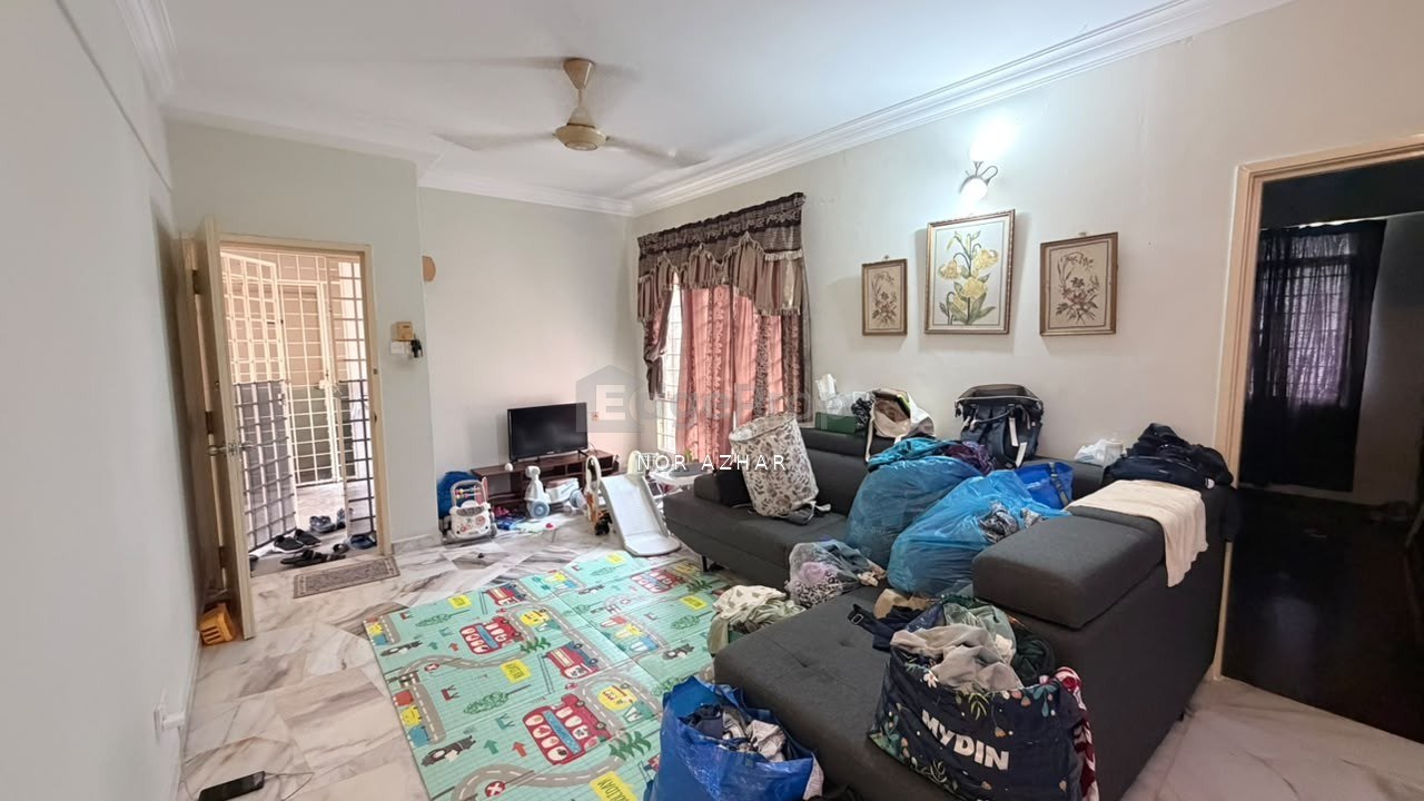Apartment Suria Taman Kinrara. Corner unit, Selangor, Puchong