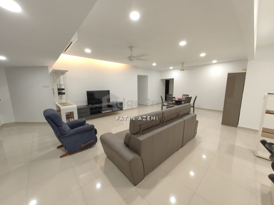 SUMMERVILLA SUBANG JAYA SS12. Big size unit, Selangor, Subang Jaya