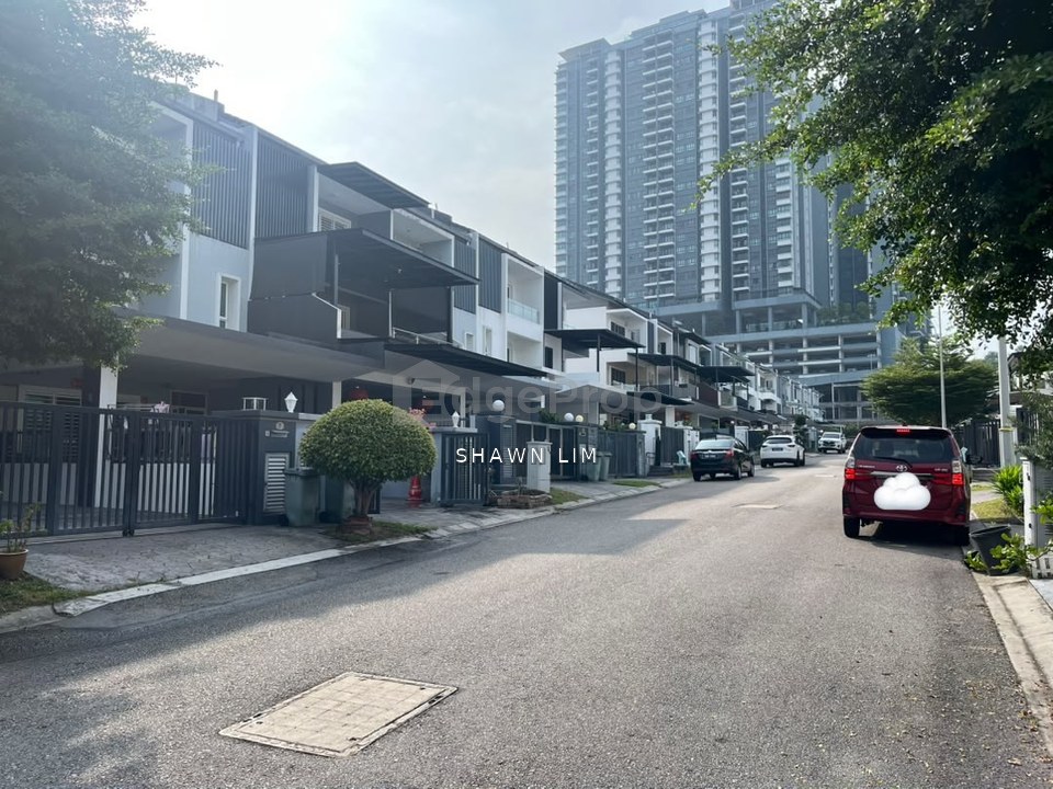 Taman Taming Indah 2 Sg Long 3 Storey Superlink Terrace 22x88, Selangor, Bandar Sungai Long