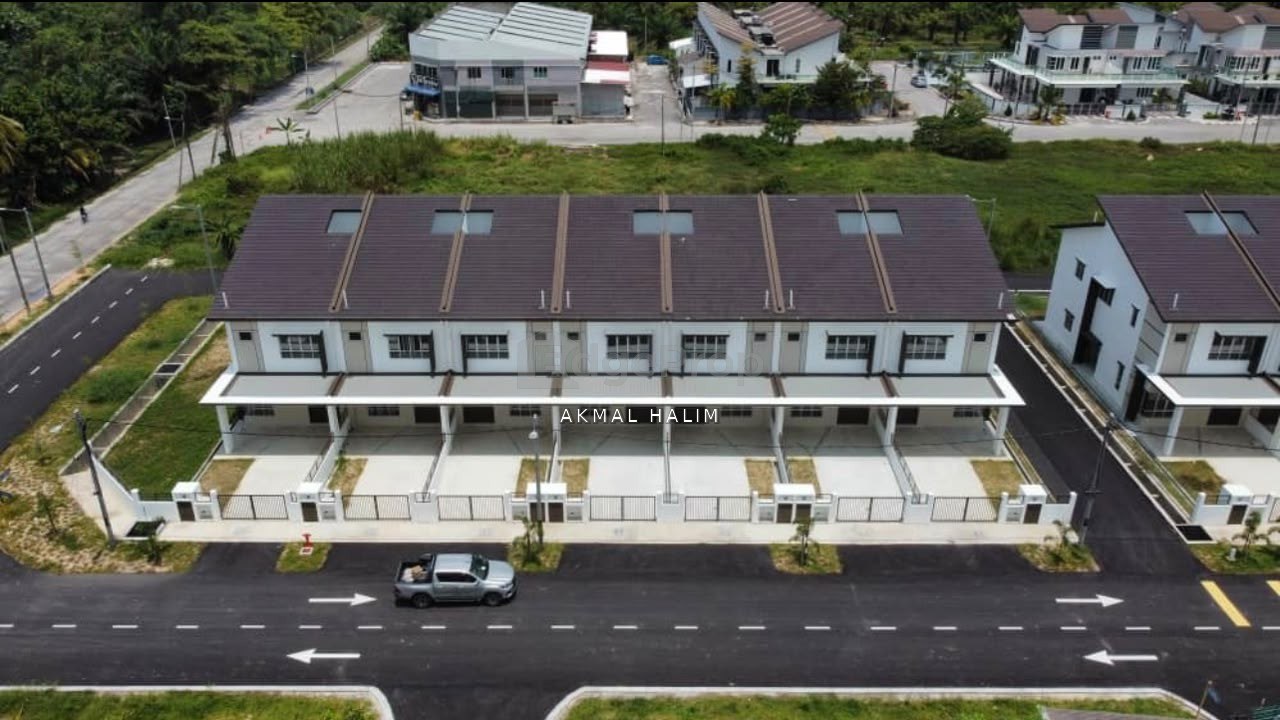 Sabak Bernam,double storey terrace house for sale,near main road, Selangor, Sabak Bernam