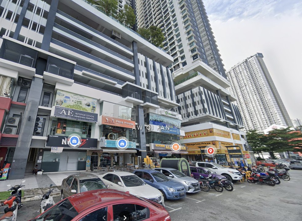 KL Traders Square
