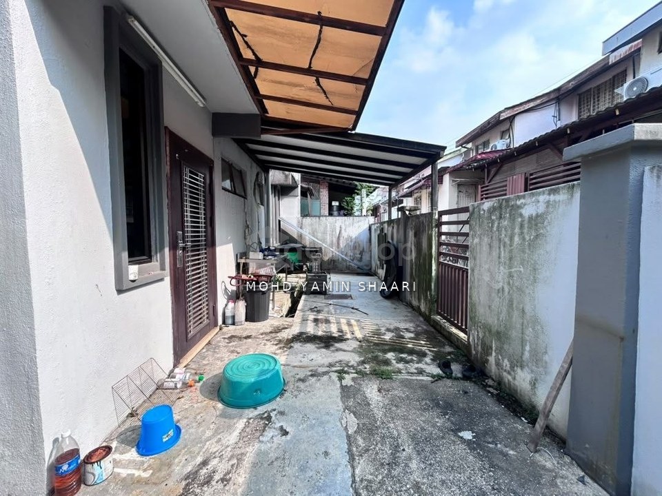 35' x 80' ENDLOT CANTIK, FACING OPEN 🤩  Double Storey Terrace Endlot Seksyen 8 Shah Alam FOR SALE!, Selangor, Shah Alam