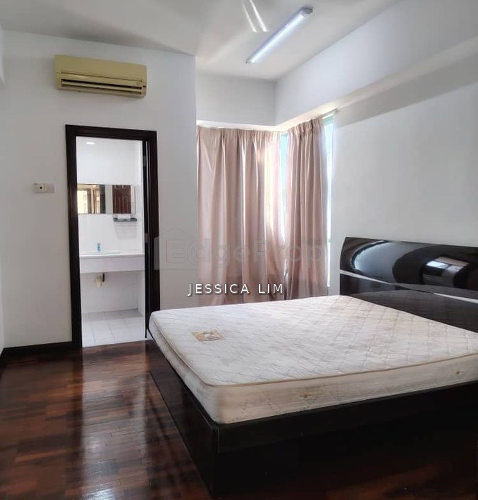 Desa ParkCity (Nadia Parkfront Condominium)