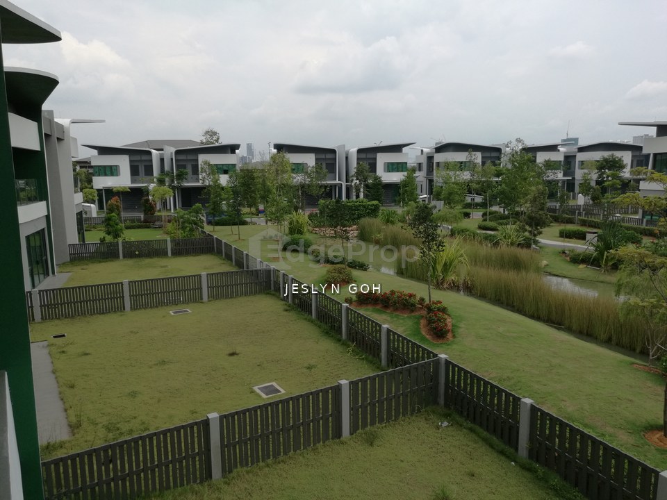 Lepironia Gardens, Setia Eco Glades