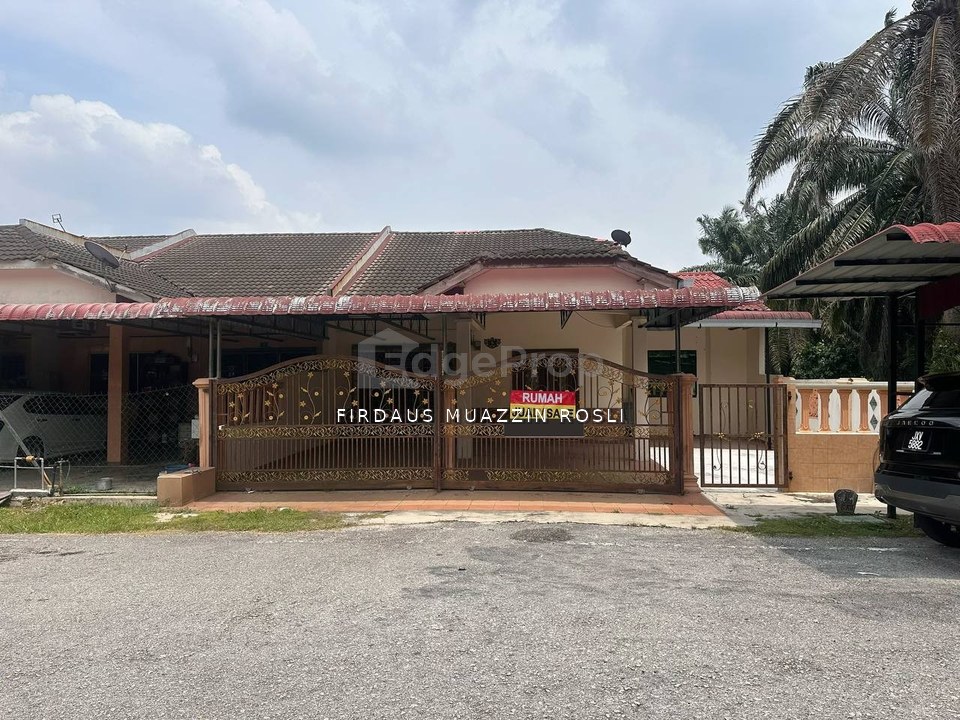 Taman Perdana, Ayer Hitam