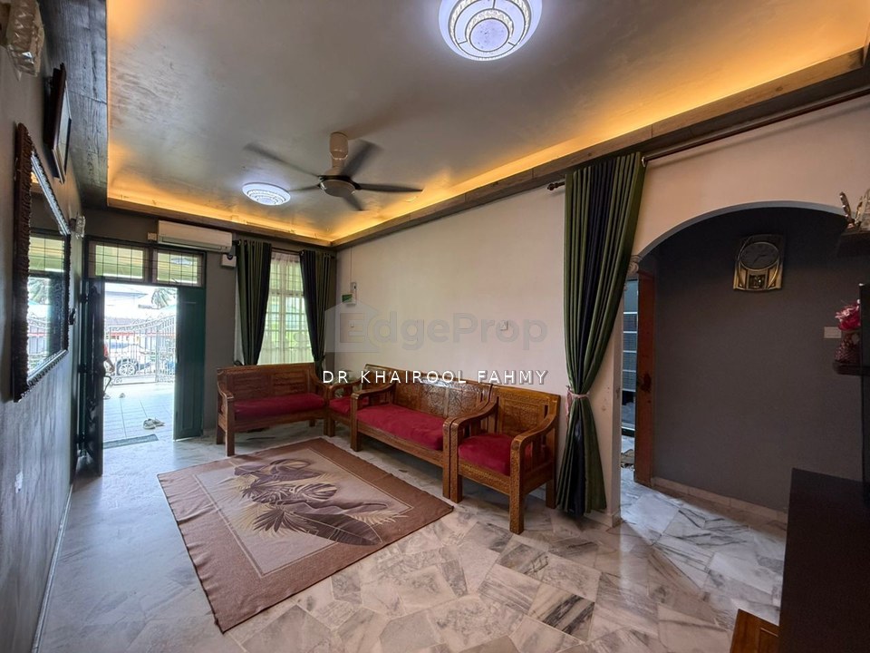 Taman Bukit Tiram Single Storey Renovated Non Bumi Unblocked View, Johor, Ulu Tiram