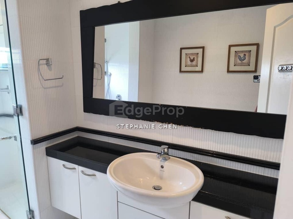 Corner bungalow for sale in SS1 Kampung Tunku PJ Petaling Jaya, Selangor, Petaling Jaya