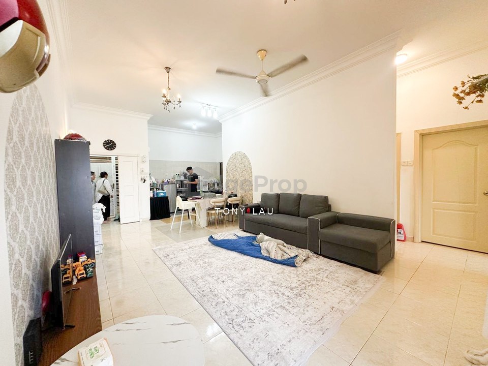 Kristal Villa Condominium
